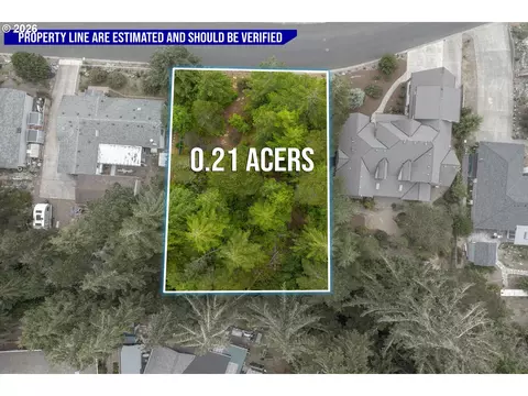 1639 Willow Loop, Florence, OR 97439 photo 2