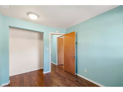 Bedroom - 628 G St, Springfield, OR 97477 photo 5 of 5