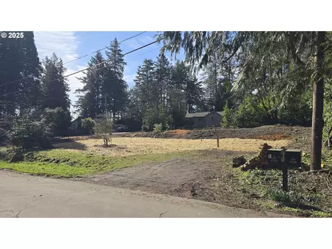 8735 SW Washington Dr, Portland, OR 97223