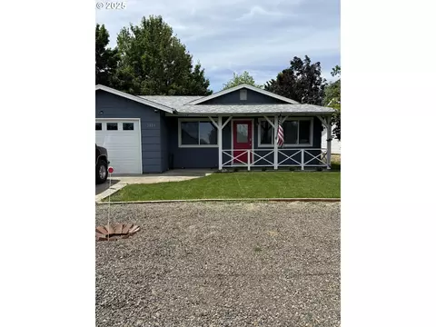 3110 N Oak St, La Grande, OR 97850