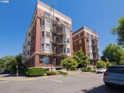 2083 NW Johnson St #54, Portland, OR 97209