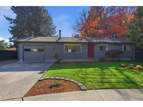 1424 NE 2nd Ct, Mcminnville, OR 97128