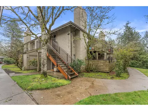 62 Galen St, Lake Oswego, OR 97035