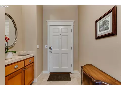 Entry Way - 90 Daniel Dr, Eugene, OR 97404 photo 1 of 3