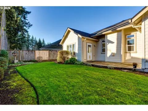 Exterior - 90 Daniel Dr, Eugene, OR 97404 photo 3 of 7