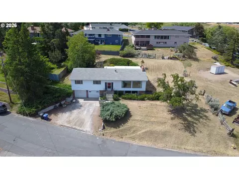 2925 Hillcrest Dr, Baker City, OR 97814