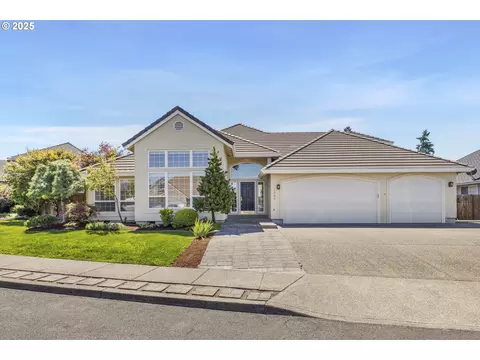 1947 NE 21st Ave, Canby, OR 97013