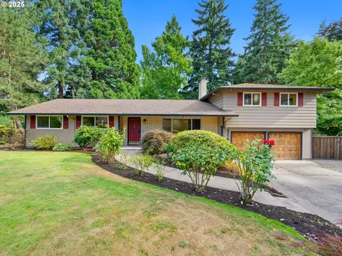 3276 SE Spruce St, Hillsboro, OR 97123