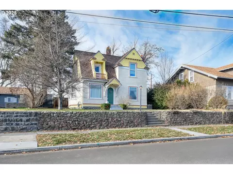 411 NW 10th St, Pendleton, OR 97801