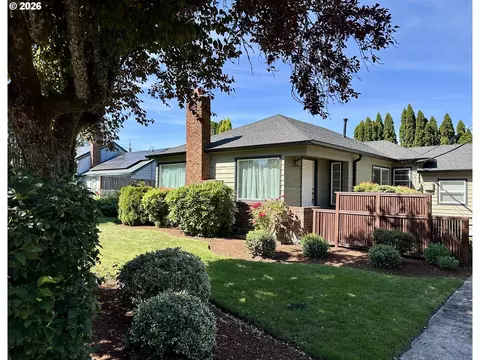 1013 NE Birchwood Dr, Hillsboro, OR 97124