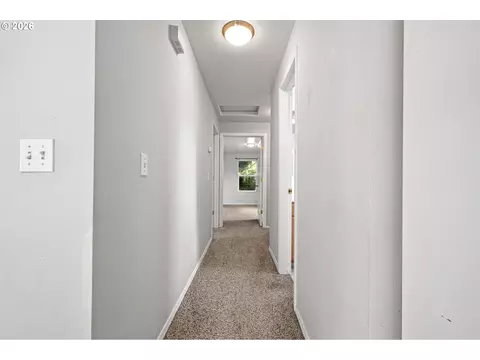 Entry Way - 593 Hanover St, Eugene, OR 97402 photo 1 of 1