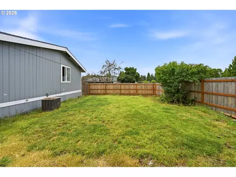 1949 SE Palmquist Rd #1, Gresham, OR 97080 photo 25