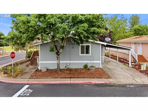 1949 SE Palmquist Rd #1, Gresham, OR 97080 photo 2