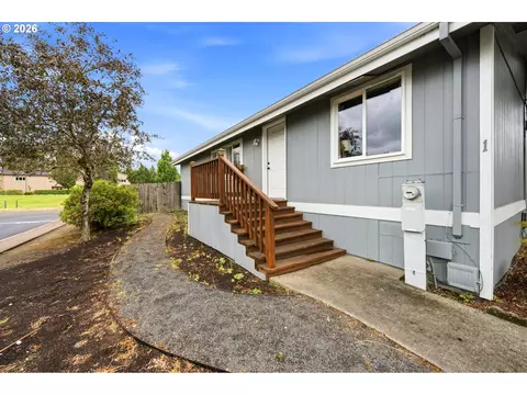 1949 SE Palmquist Rd #1, Gresham, OR 97080 photo 5