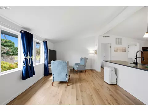 1949 SE Palmquist Rd #1, Gresham, OR 97080 photo 7