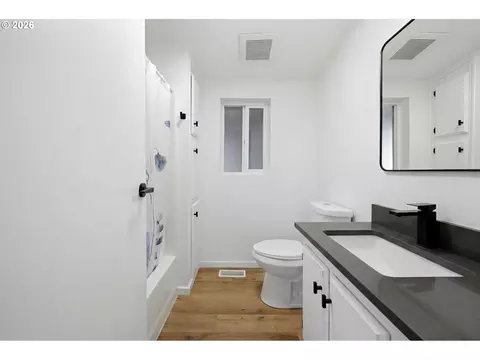 1949 SE Palmquist Rd #1, Gresham, OR 97080 photo 21