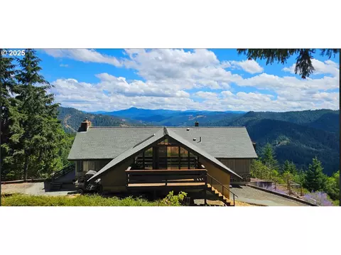 7524 N Myrtle Rd, Myrtle Creek, OR 97457