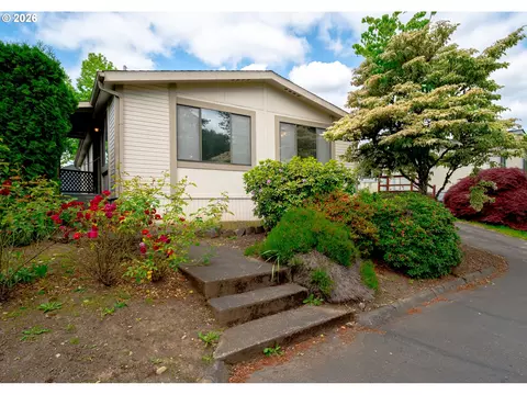 16354 SE 135th Ave #3, Clackamas, OR 97015