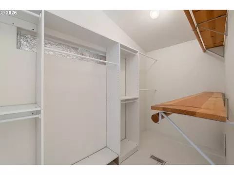 Other - 8431 Cason Ct, Gladstone, OR 97027 photo 4 of 9