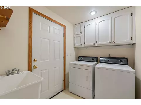 Other - 8431 Cason Ct, Gladstone, OR 97027 photo 5 of 9