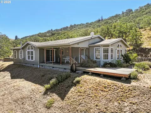 6305 Cherry Heights Rd, The Dalles, OR 97058