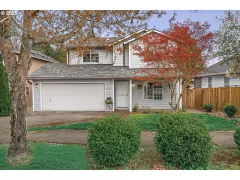 16612 SE Bluff Rd, Sandy, OR 97055