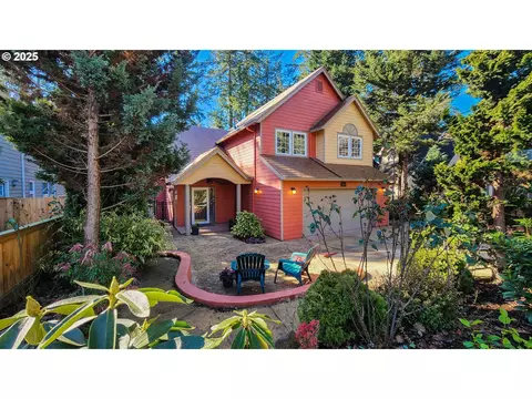 4466 Galewood St, Lake Oswego, OR 97035