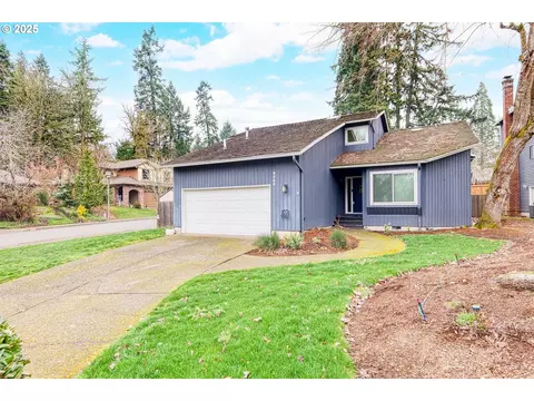 9565 SW Millen Dr, Portland, OR 97224