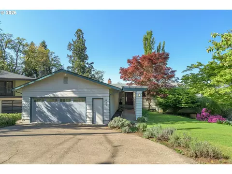 637 E 39th Pl, Eugene, OR 97405 photo 1