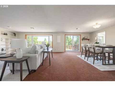 637 E 39th Pl, Eugene, OR 97405 photo 3
