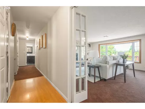 637 E 39th Pl, Eugene, OR 97405 photo 12