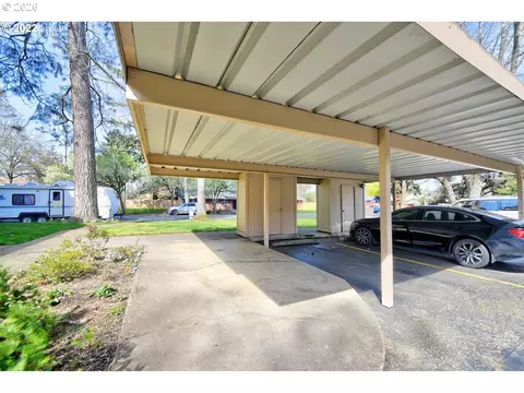 Exterior - 1434 Fetters Loop, Eugene, OR 97402 photo 4 of 7