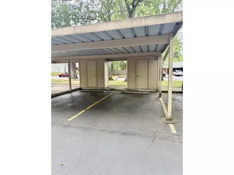 Exterior - 1434 Fetters Loop, Eugene, OR 97402 photo 5 of 7