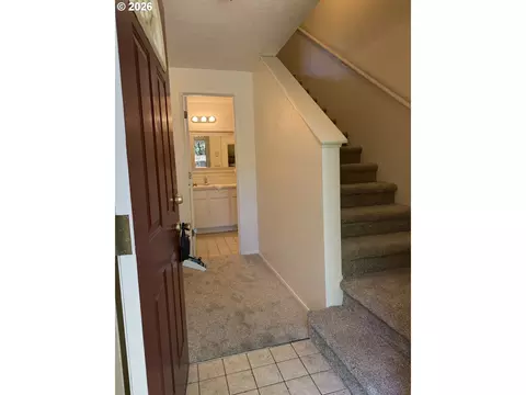 Entry Way - 1434 Fetters Loop, Eugene, OR 97402 photo 1 of 2