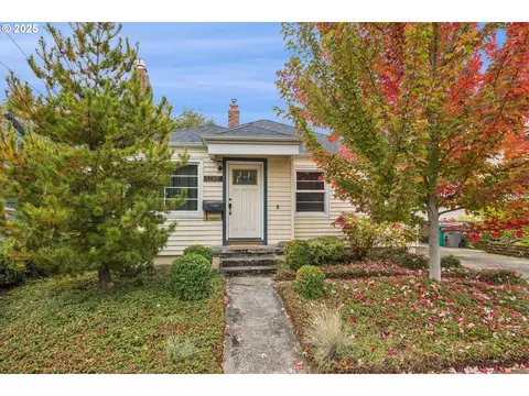 6443 NE 33rd Ave #A, Portland, OR 97211