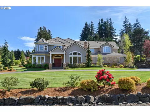 17663 S Fieldstone Ln, Oregon City, OR 97045