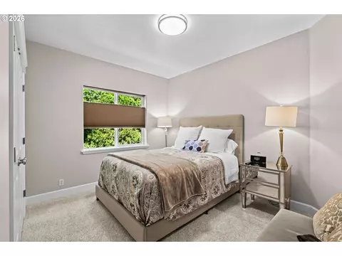 Bedroom - 3489 Riverplace Dr, Eugene, OR 97401 photo 6 of 7