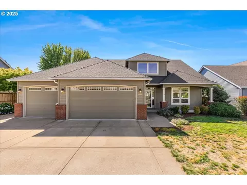 2709 N Holiday Ln, Newberg, OR 97132