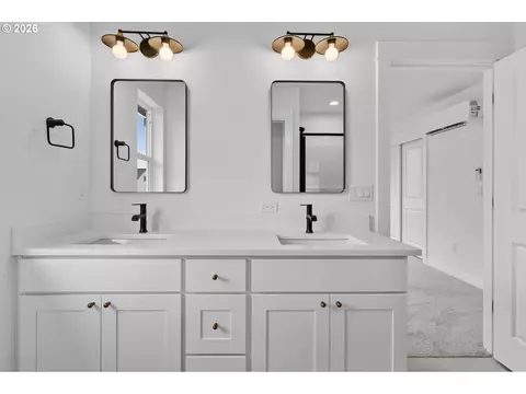 Bath - 4051 SW Mckinley St #38, Gresham, OR 97080 photo 6 of 13