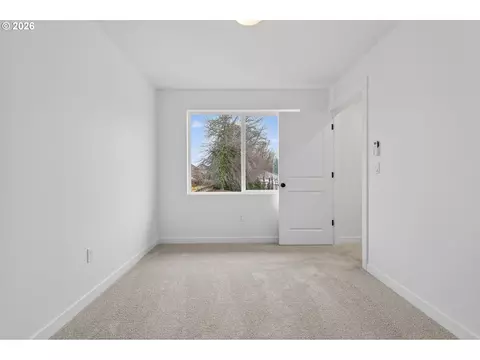 Bedroom - 4051 SW Mckinley St #38, Gresham, OR 97080 photo 2 of 7