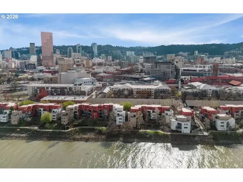 910 NW Naito Pkwy #I-12, Portland, OR 97209