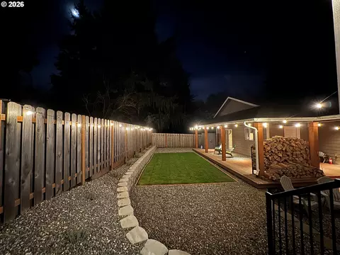 Exterior - 72610 Dwight St, Rainier, OR 97048 photo 5 of 5