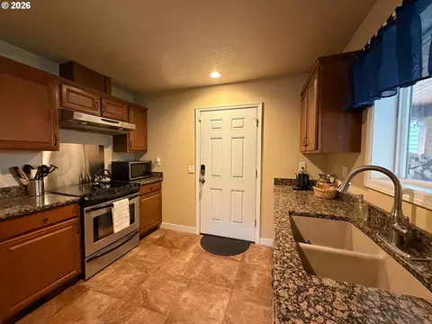 Kitchen - 72610 Dwight St, Rainier, OR 97048 photo 4 of 4