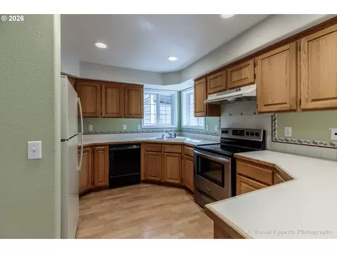 Kitchen - 72610 Dwight St, Rainier, OR 97048 photo 2 of 4