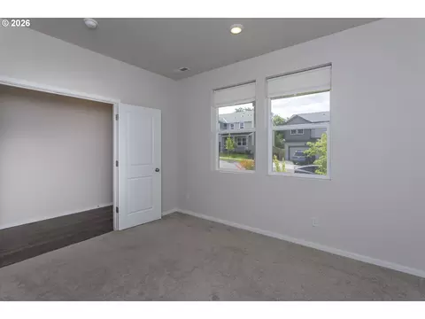 Bedroom - 3295 SE 36th St, Gresham, OR 97080 photo 1 of 5