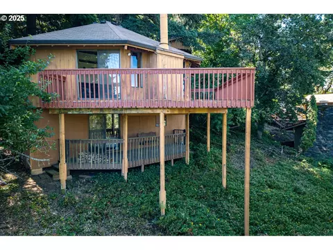 3610 University St, Eugene, OR 97405