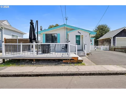 461 S Columbia St, Seaside, OR 97138