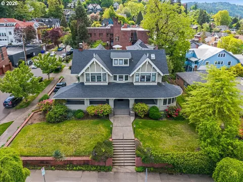 1111 NW 25th Ave #1, Portland, OR 97210