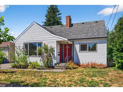 7945 SE Center St, Portland, OR 97206