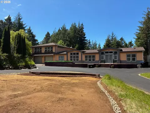 371 SW Newton Dr, Waldport, OR 97394